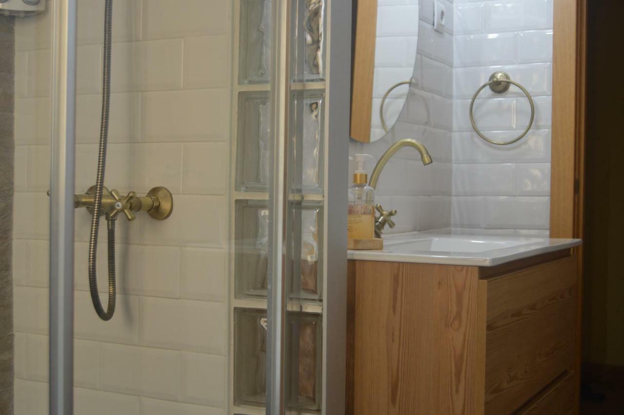 Romantic Apartment With Free Parking Севілья Екстер'єр фото